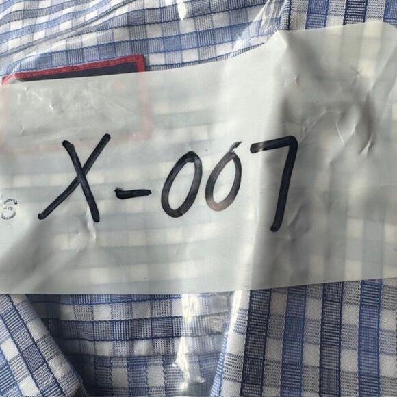 UNTUCKit Blue / Navy / White Plaid LS Button Down Wrinkle Free Top in Size XXL - Picture 5 of 5